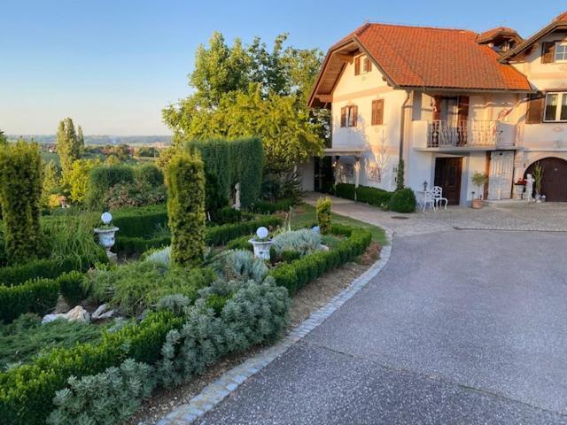 Apartma Jozica In Toncek Sveti Jurij ob Scavnici 外观 照片
